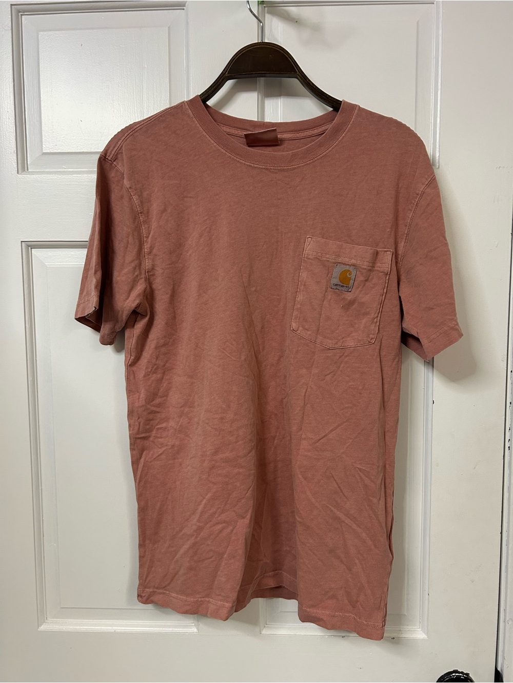 Carhartt Short-Sleeve Pocket Tee in Dusty Rose